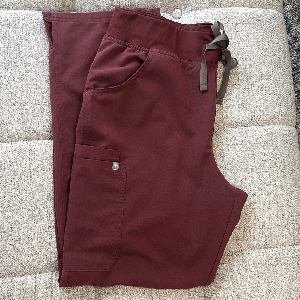 Dark cherry high waisted kade yogas!